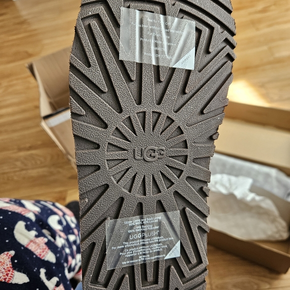 UGG Leopard Print Ankle Booties - Picture 4 of 5